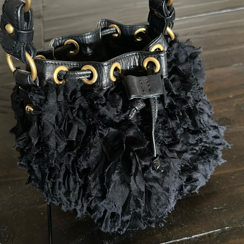 🖤Juicy Couture crossbody bucket bag🖤